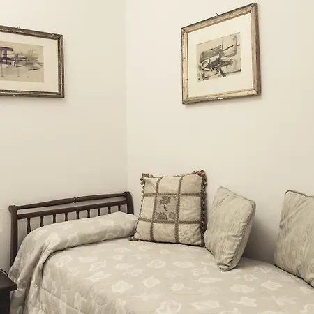 La Secchia Rapita Bed & Breakfast